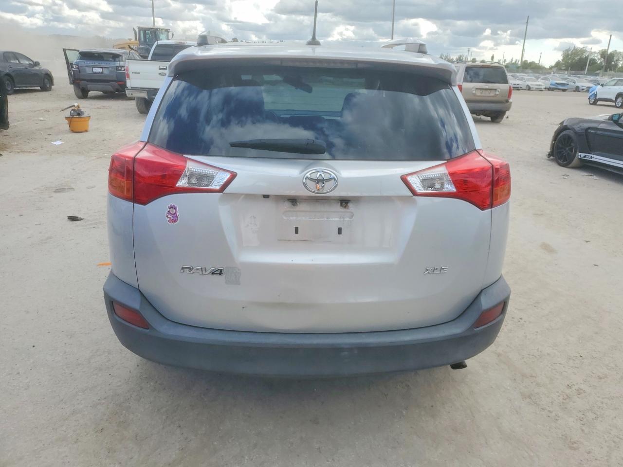 2015 TOYOTA RAV4