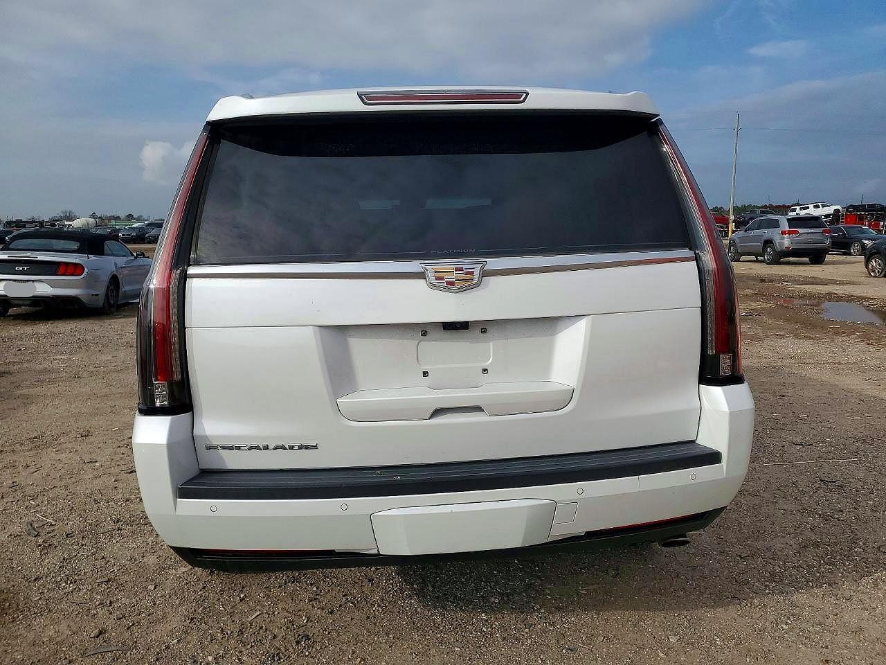 2019 CADILLAC ESCALADE