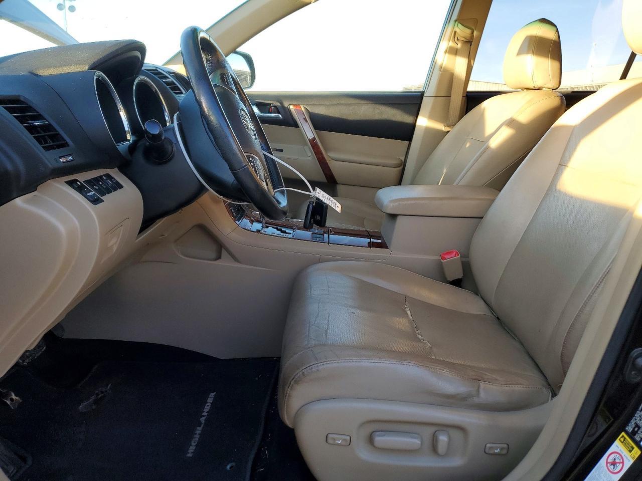 2012 TOYOTA HIGHLANDER