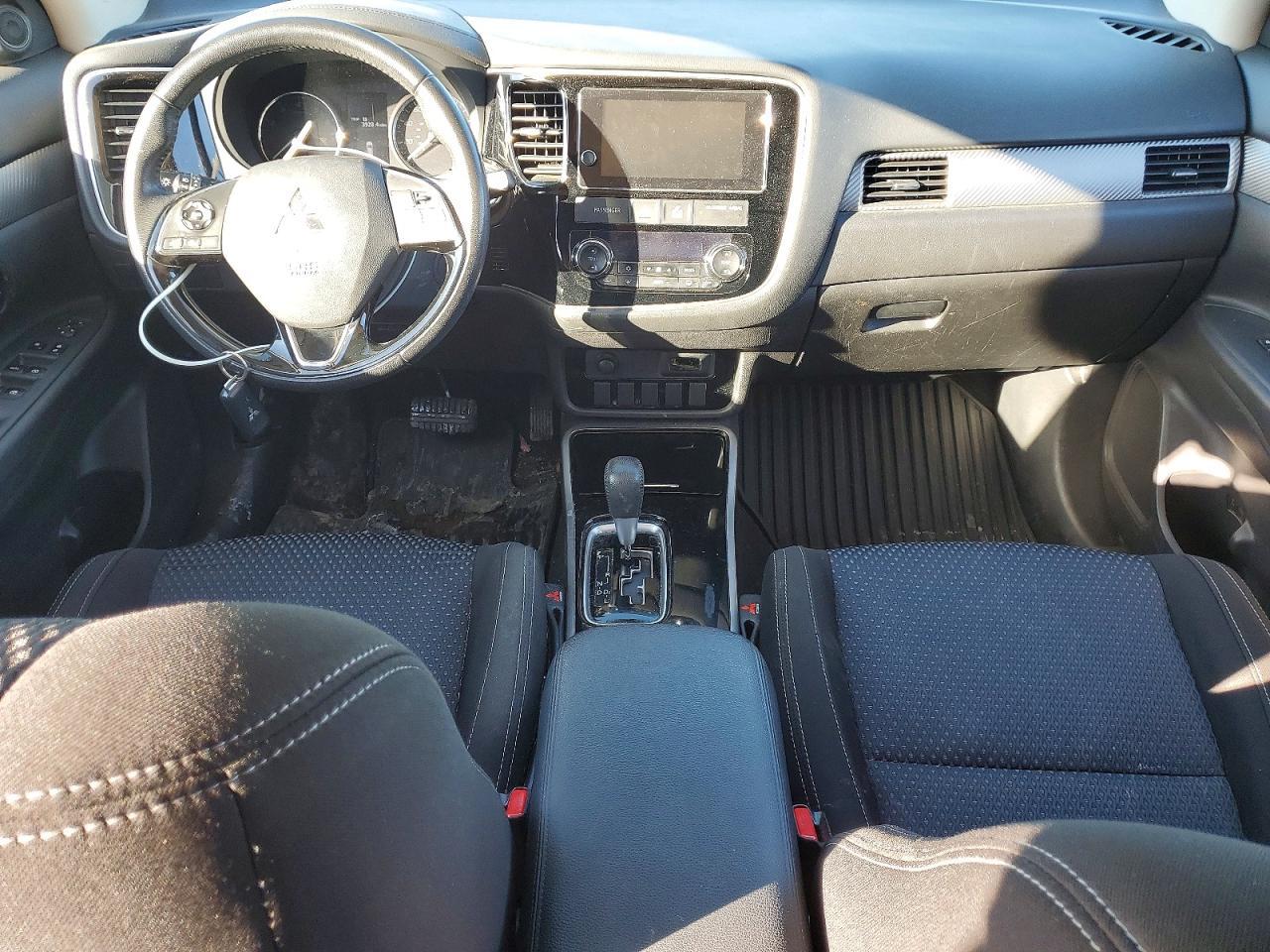 2017 MITSUBISHI outlander