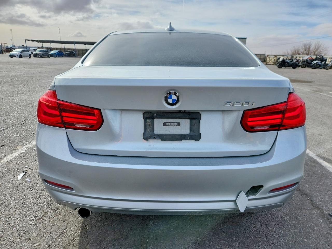 2018 BMW 3 SERIES