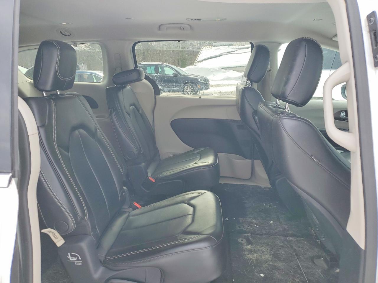2020 CHRYSLER Voyager