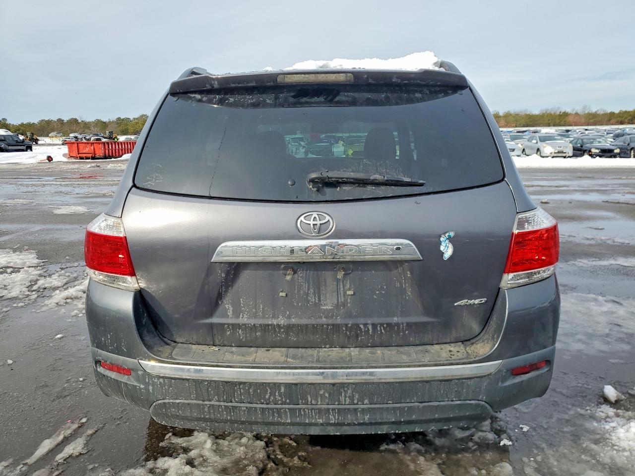 2013 TOYOTA HIGHLANDER