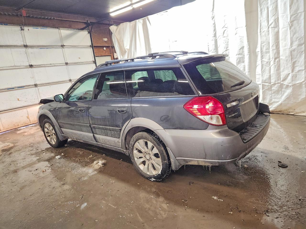 2009 SUBARU Outback