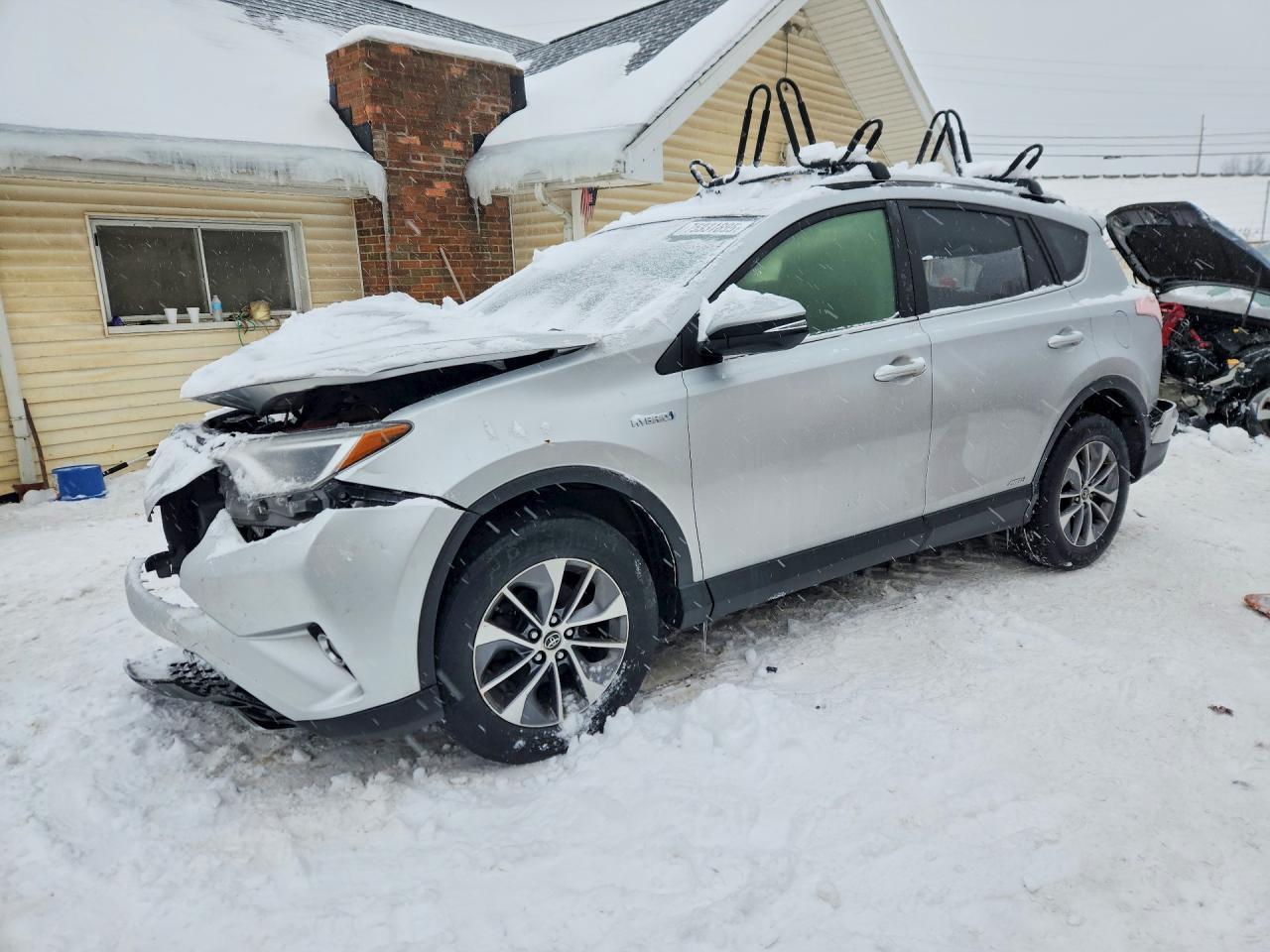 2016 TOYOTA RAV4