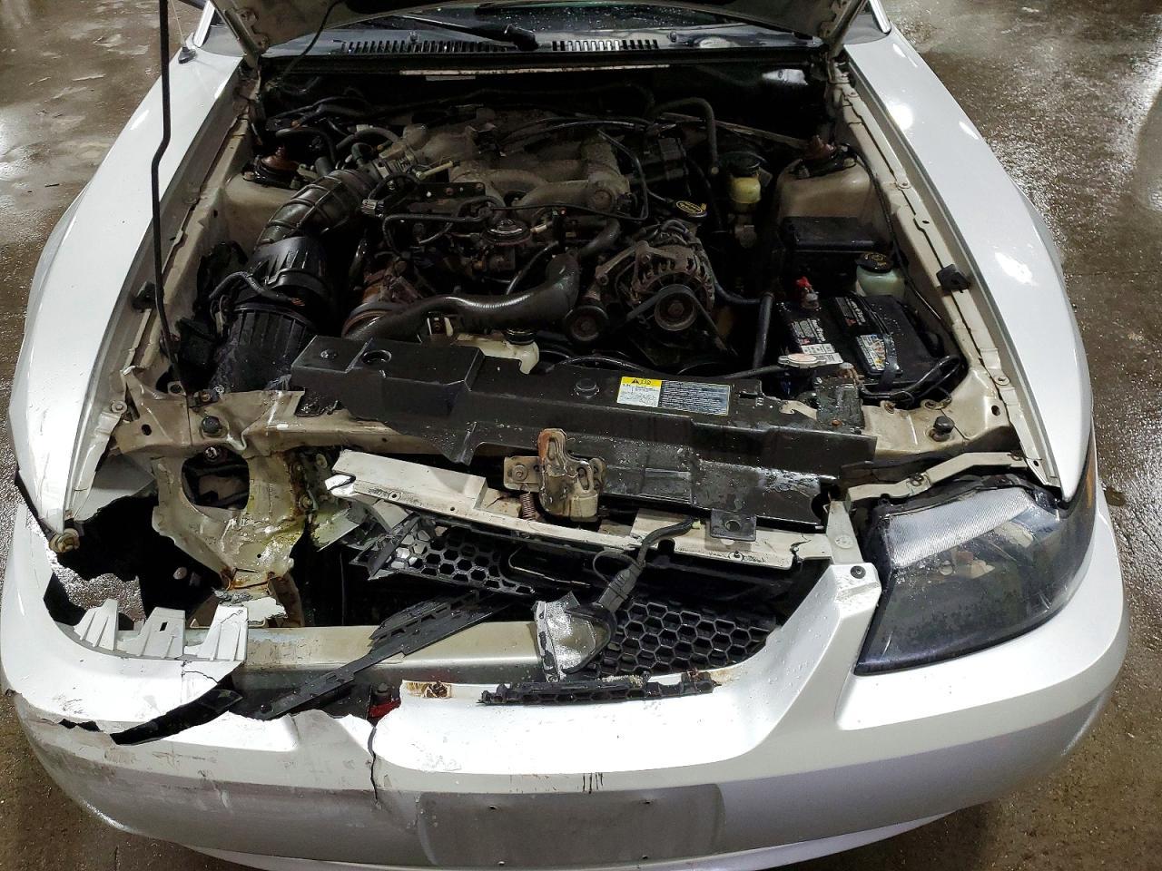 2004 FORD MUSTANG