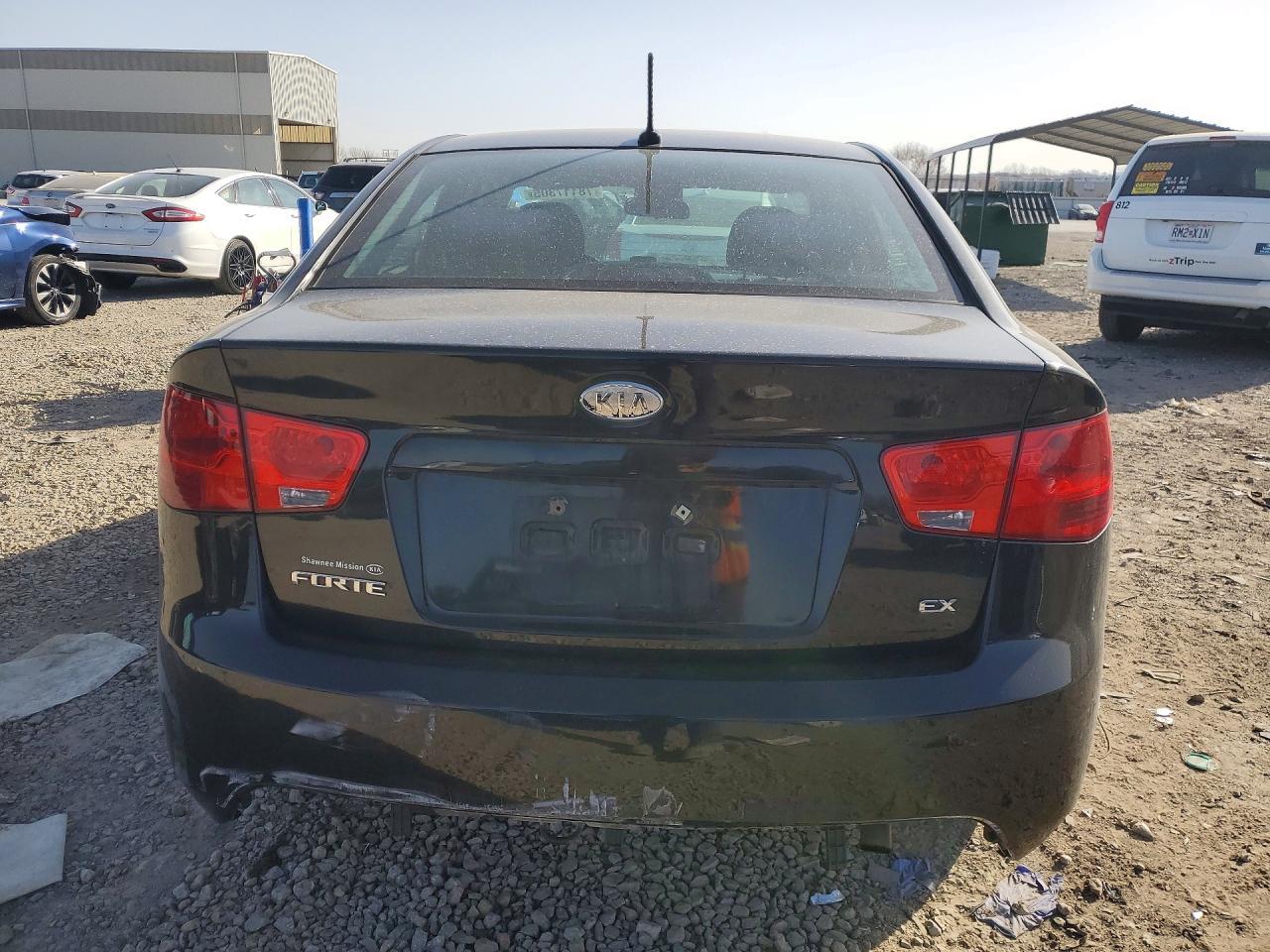 2013 KIA FORTE