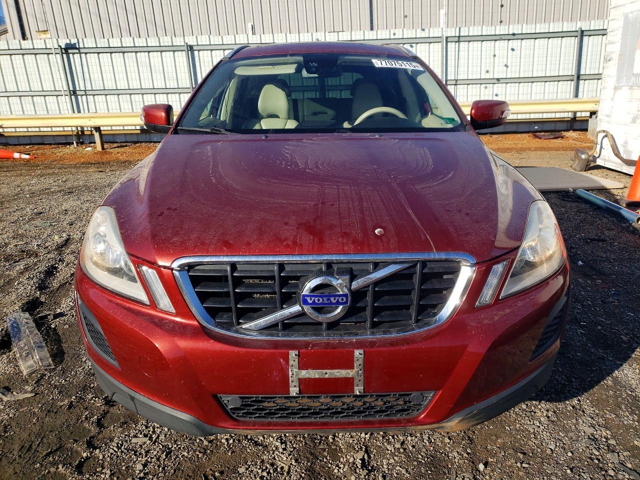 2011 VOLVO XC60