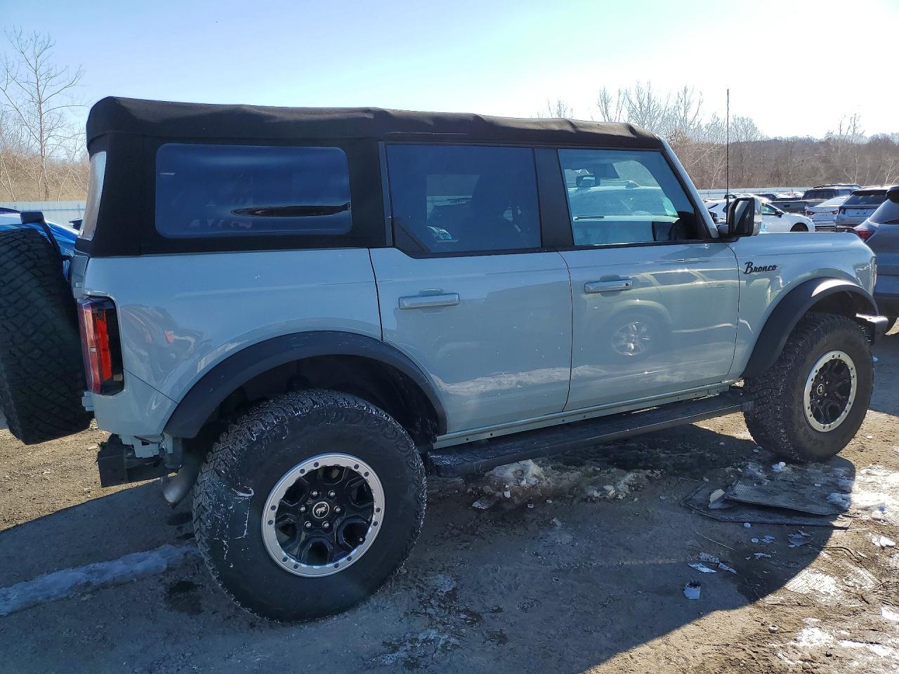 2022 FORD Bronco