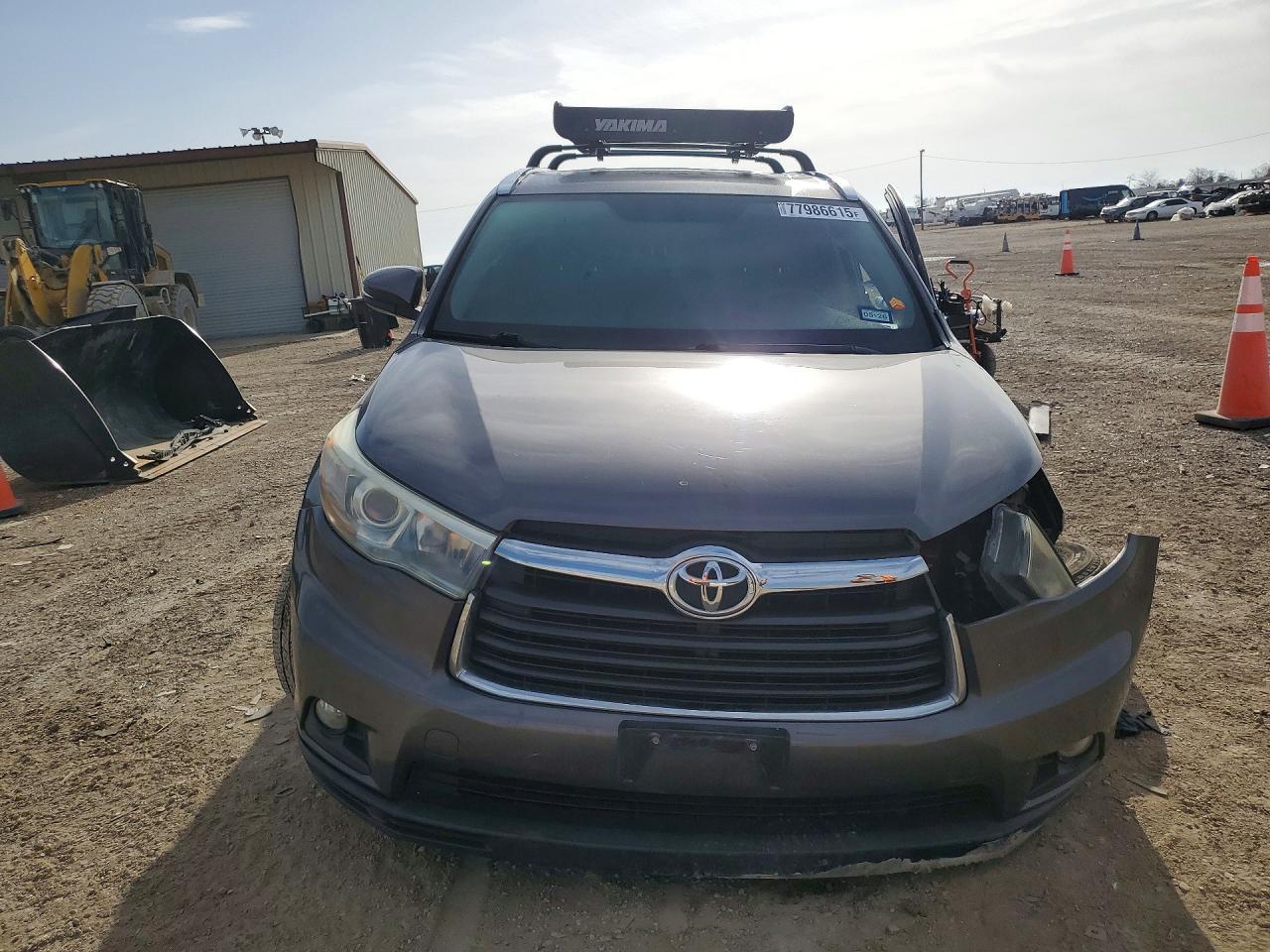 2016 TOYOTA HIGHLANDER