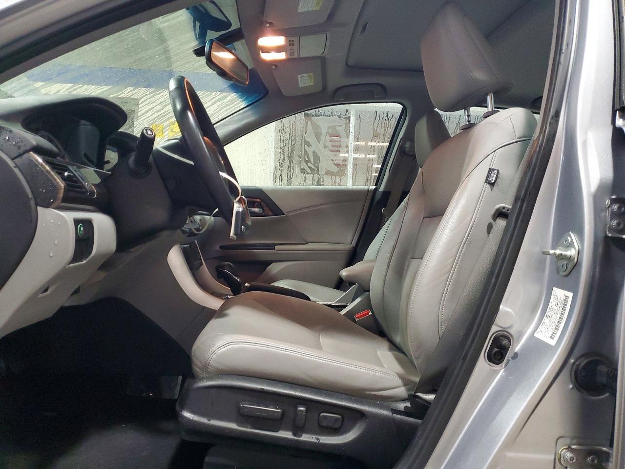 2016 HONDA ACCORD
