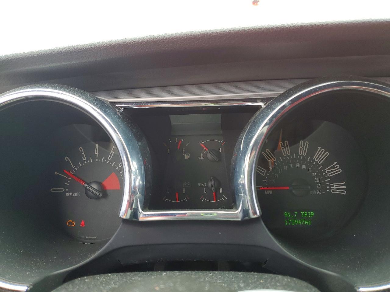 2005 FORD MUSTANG