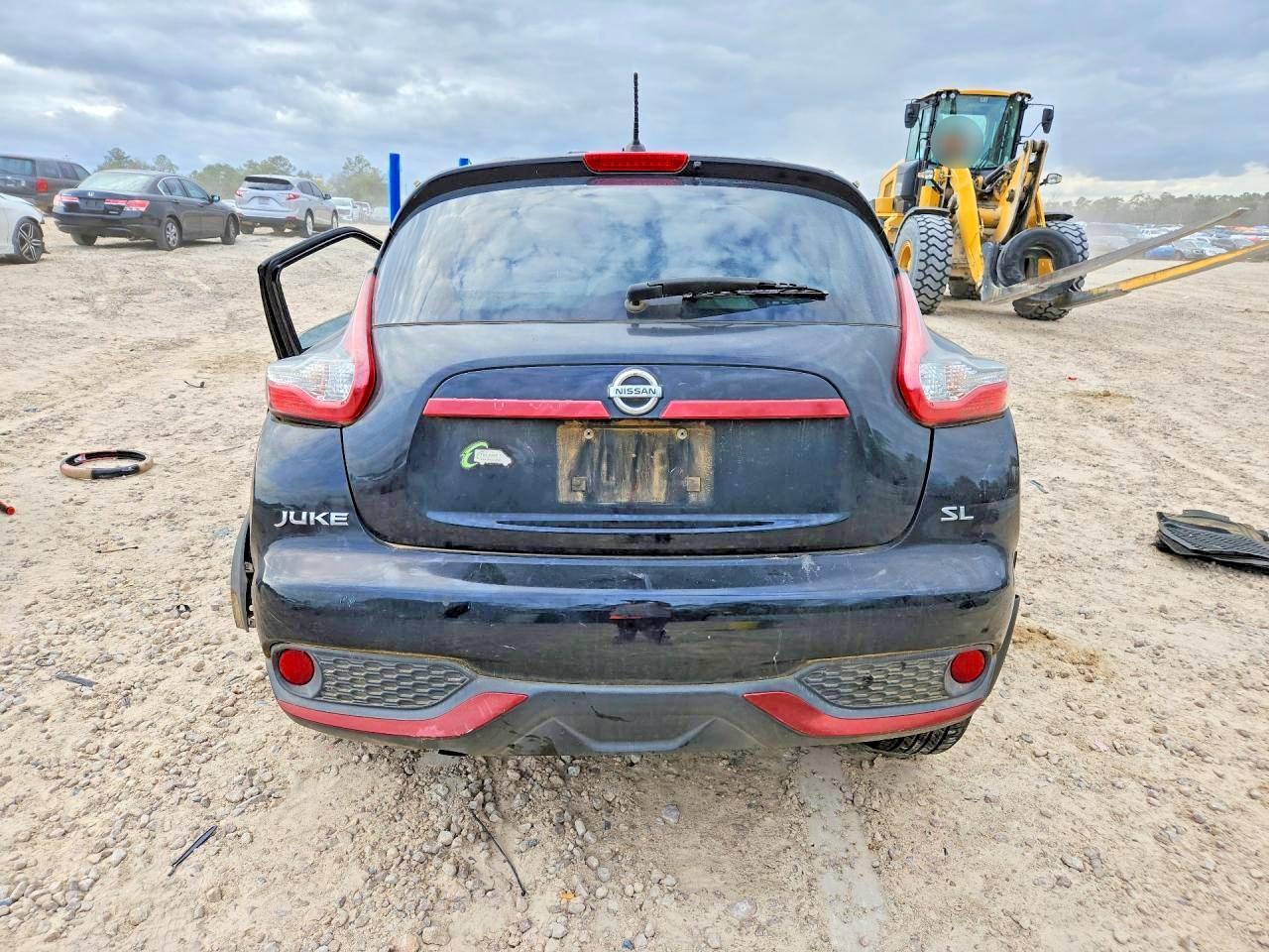 2015 NISSAN Juke