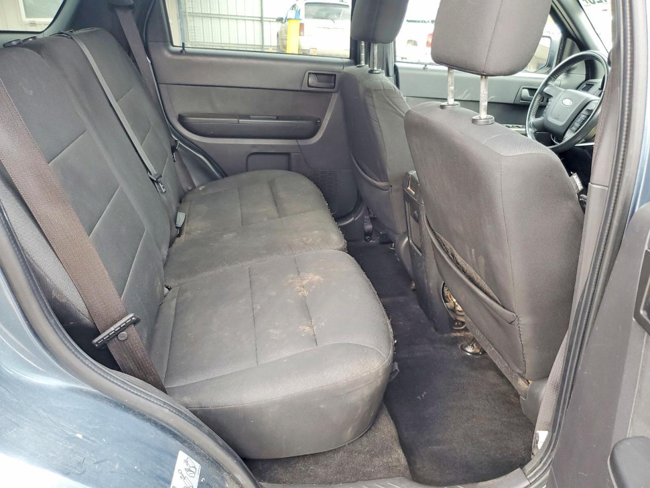 2010 FORD ESCAPE
