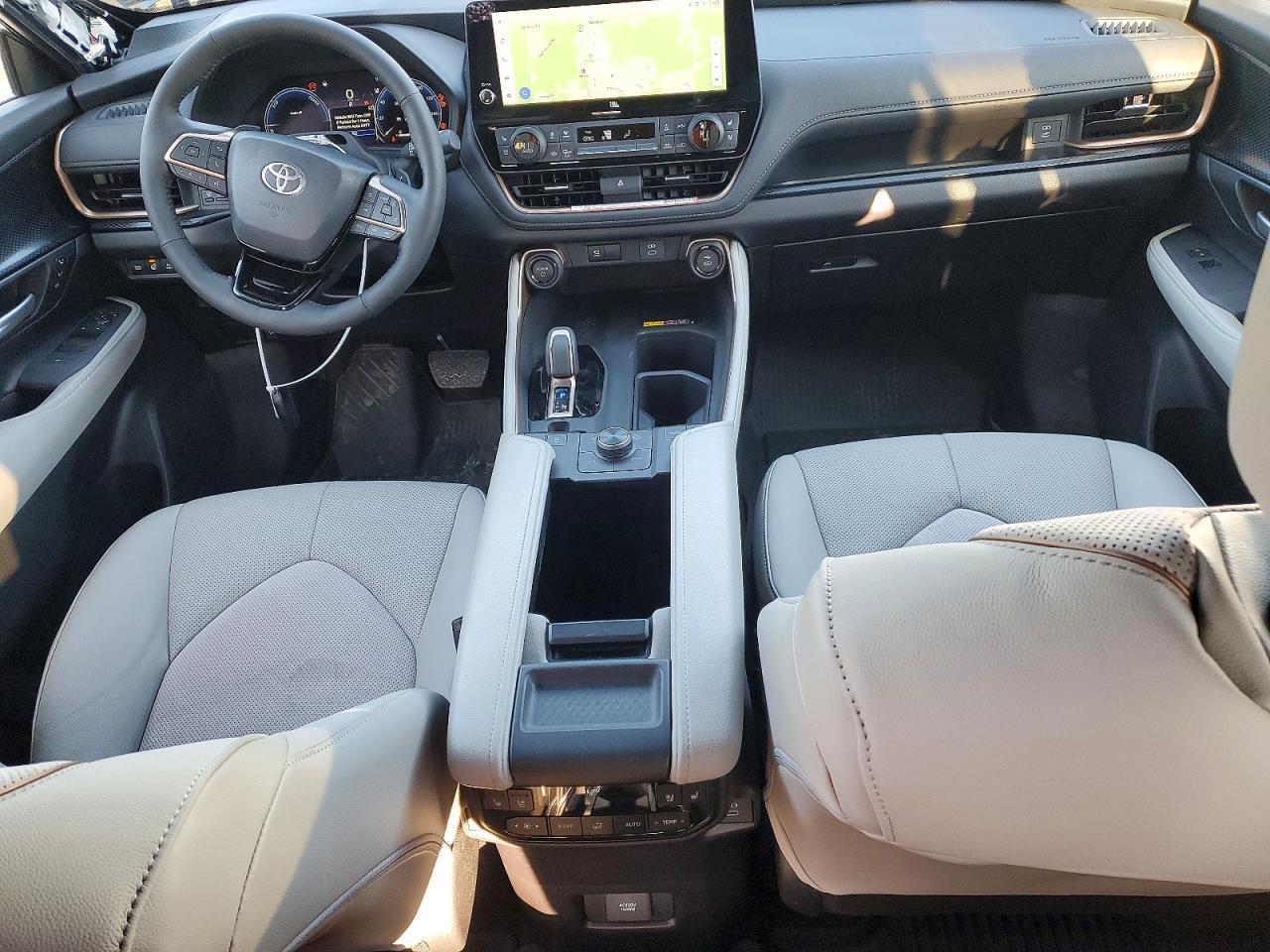 2026 TOYOTA HIGHLANDER