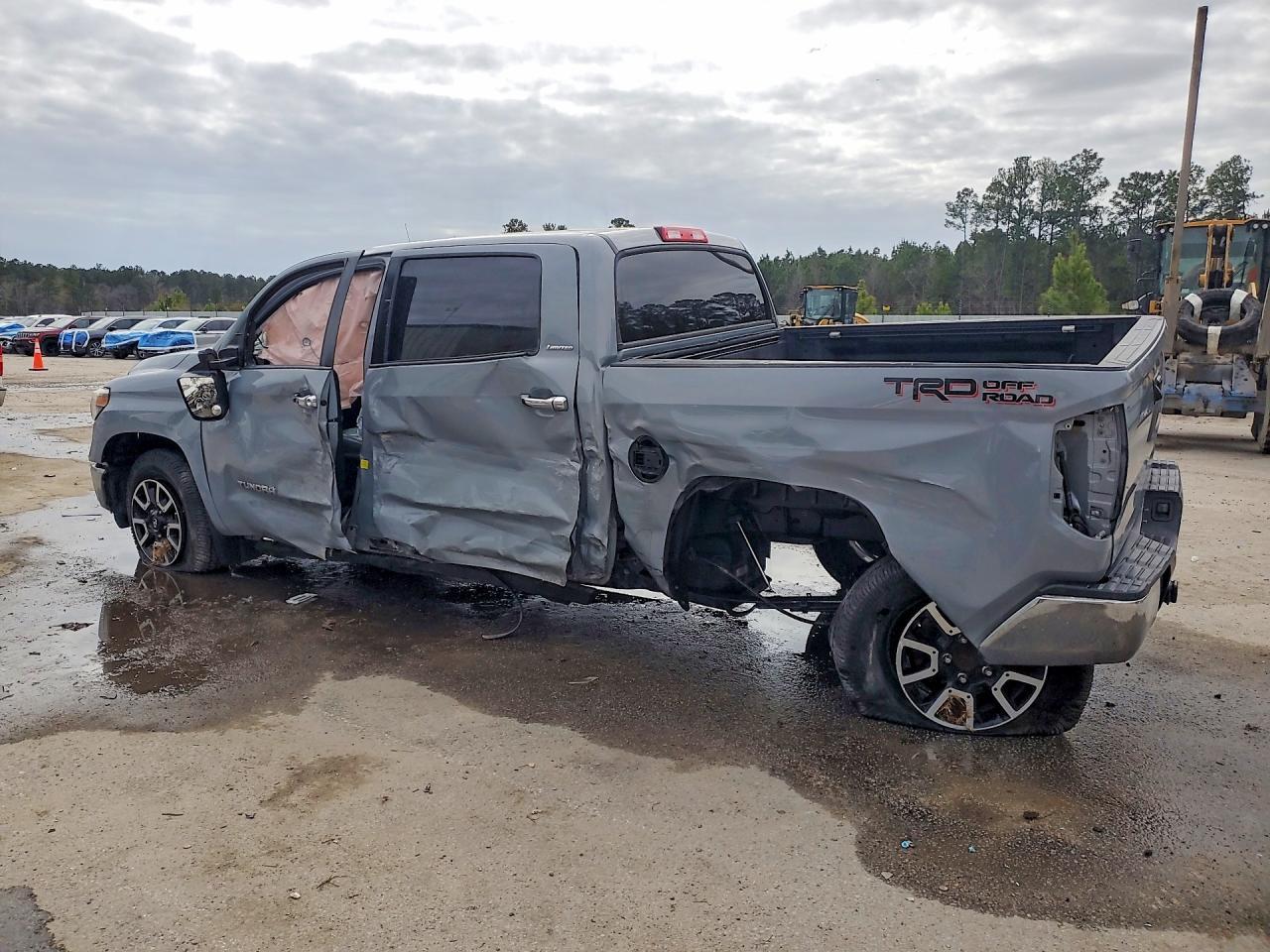 2018 TOYOTA TUNDRA