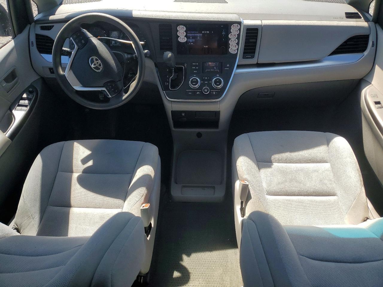 2015 TOYOTA SIENNA