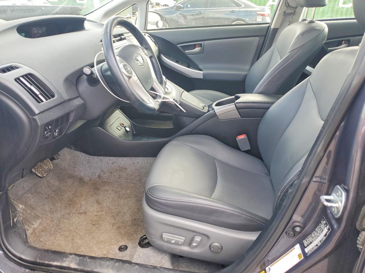 2015 TOYOTA PRIUS