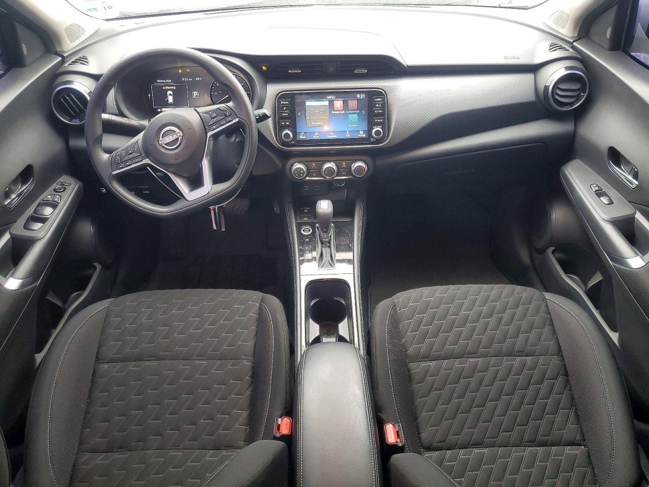 2023 NISSAN KICKS