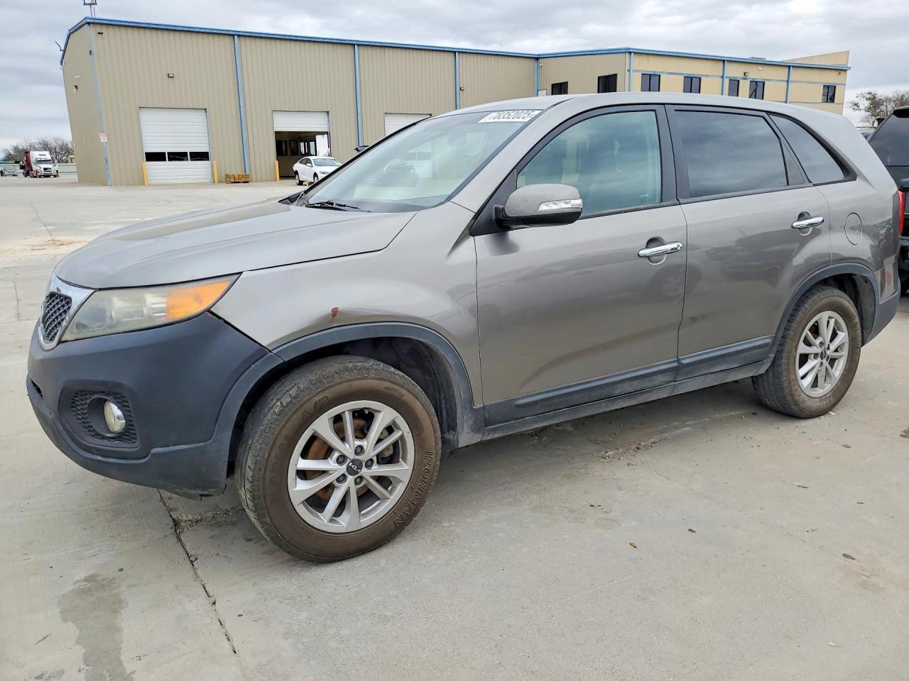 2011 KIA SORENTO