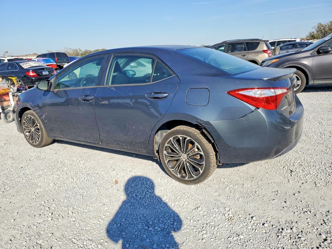 2015 TOYOTA COROLLA