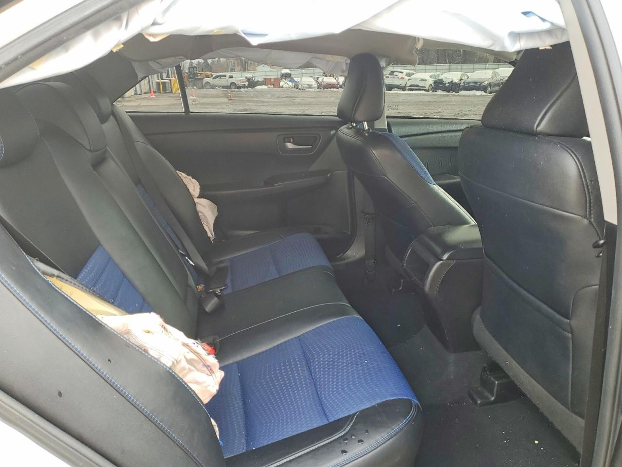 2016 TOYOTA CAMRY