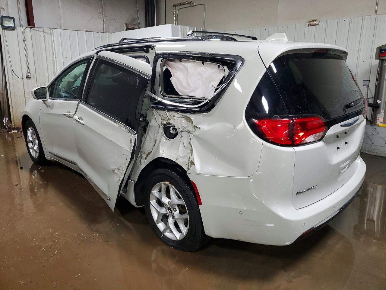 2020 CHRYSLER Pacifica
