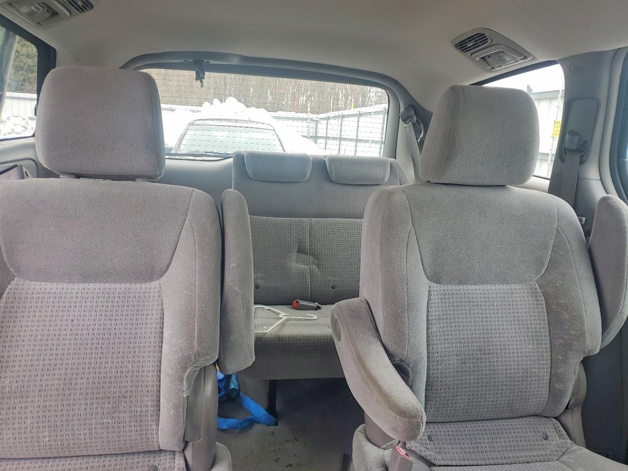 2009 TOYOTA SIENNA