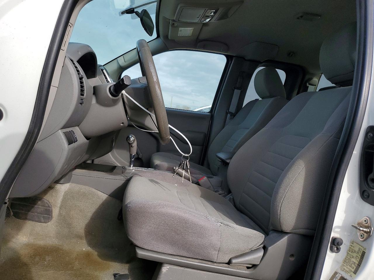2017 NISSAN Frontier