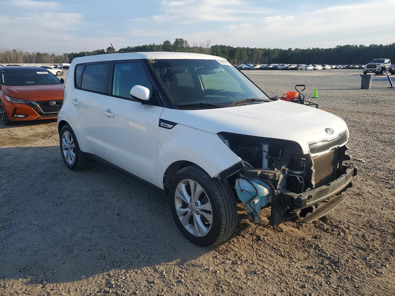 2016 KIA SOUL
