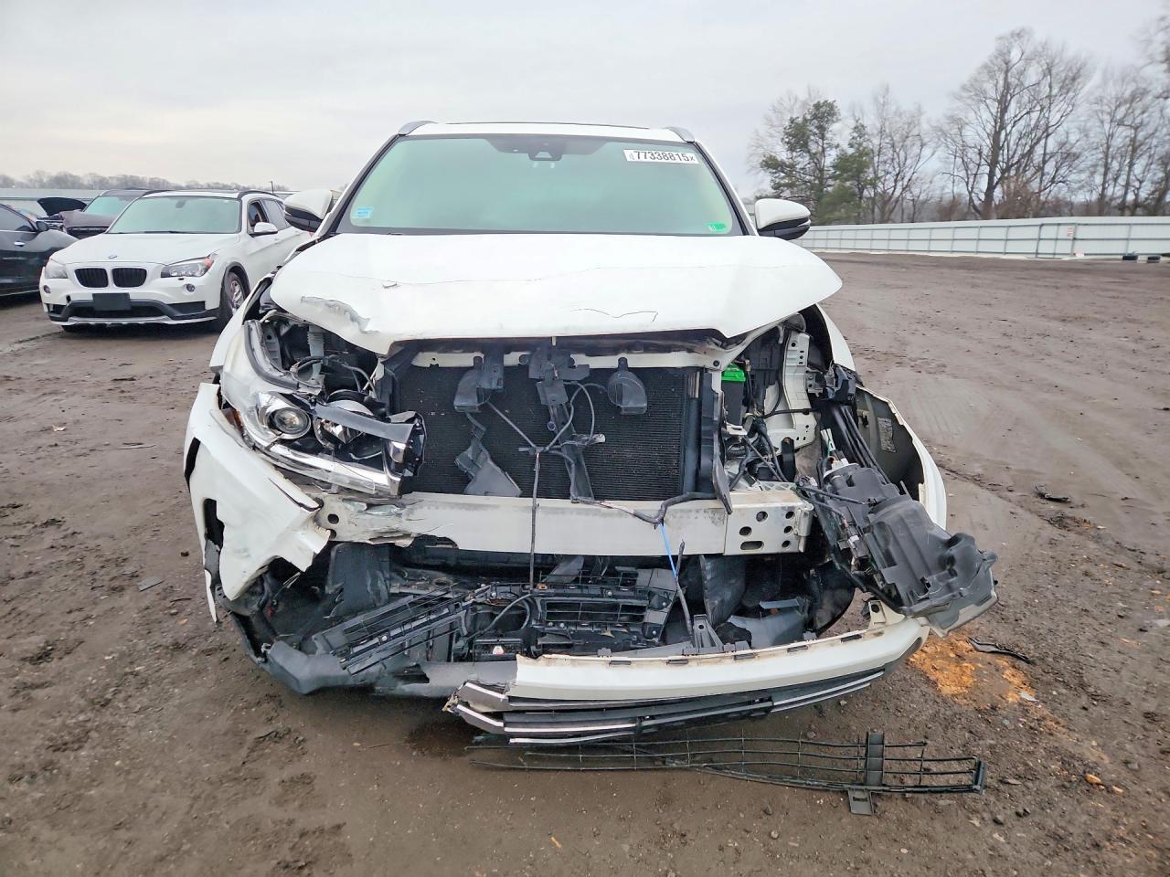 2017 TOYOTA HIGHLANDER
