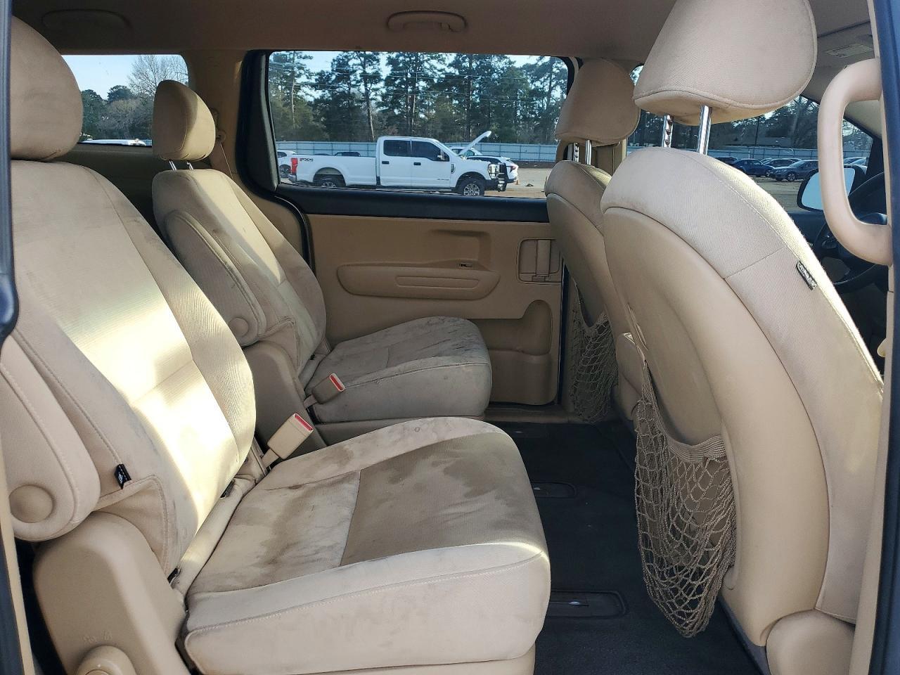 2015 KIA SEDONA