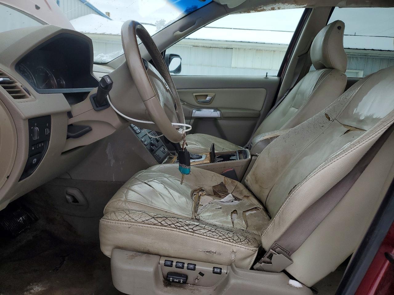 2004 VOLVO XC90
