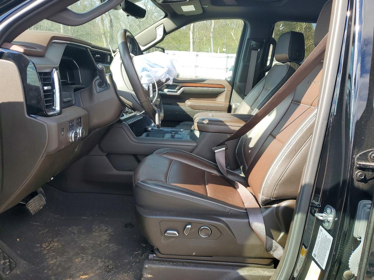 2024 GMC Sierra