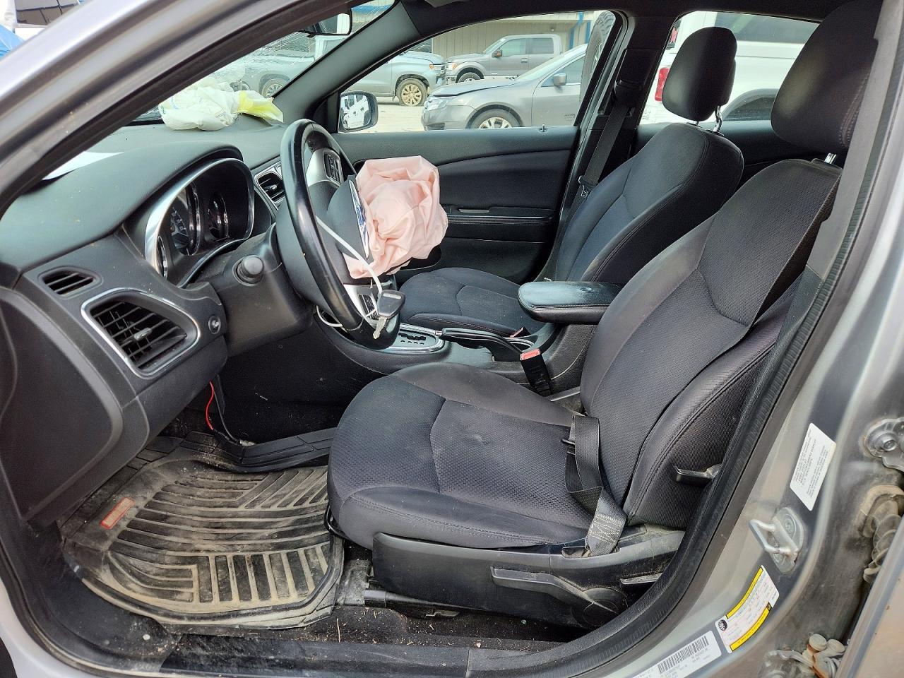 2013 CHRYSLER 200