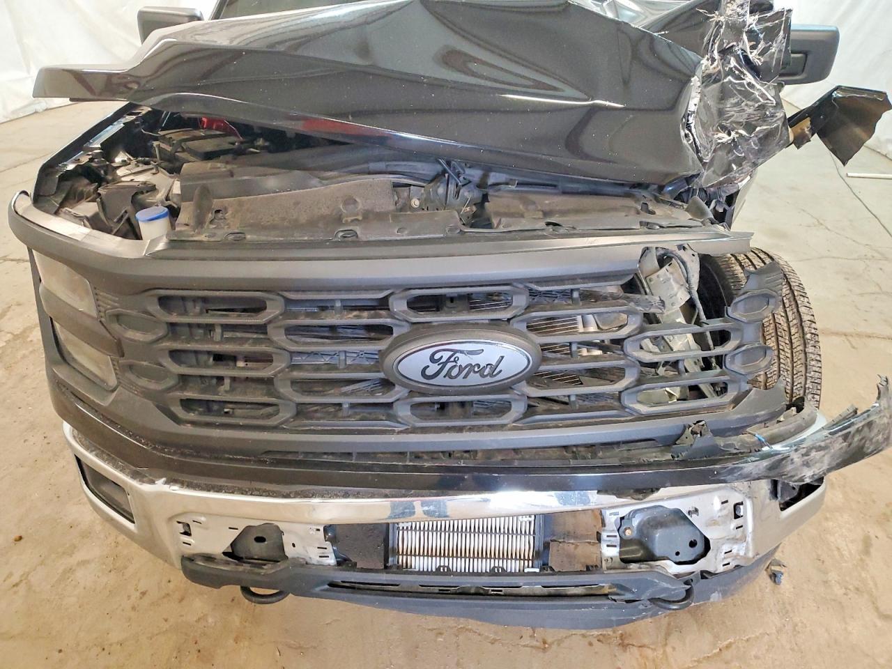 2024 FORD F-150 Lightning