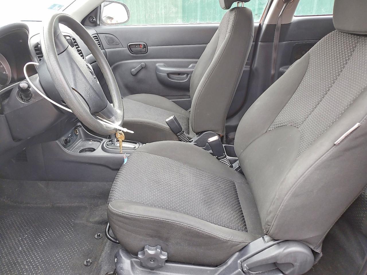 2011 HYUNDAI ACCENT