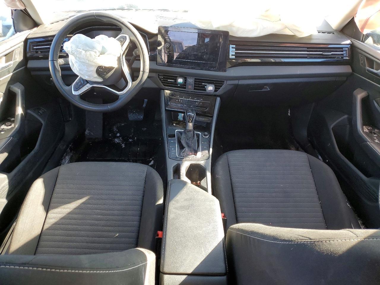 2025 VOLKSWAGEN JETTA