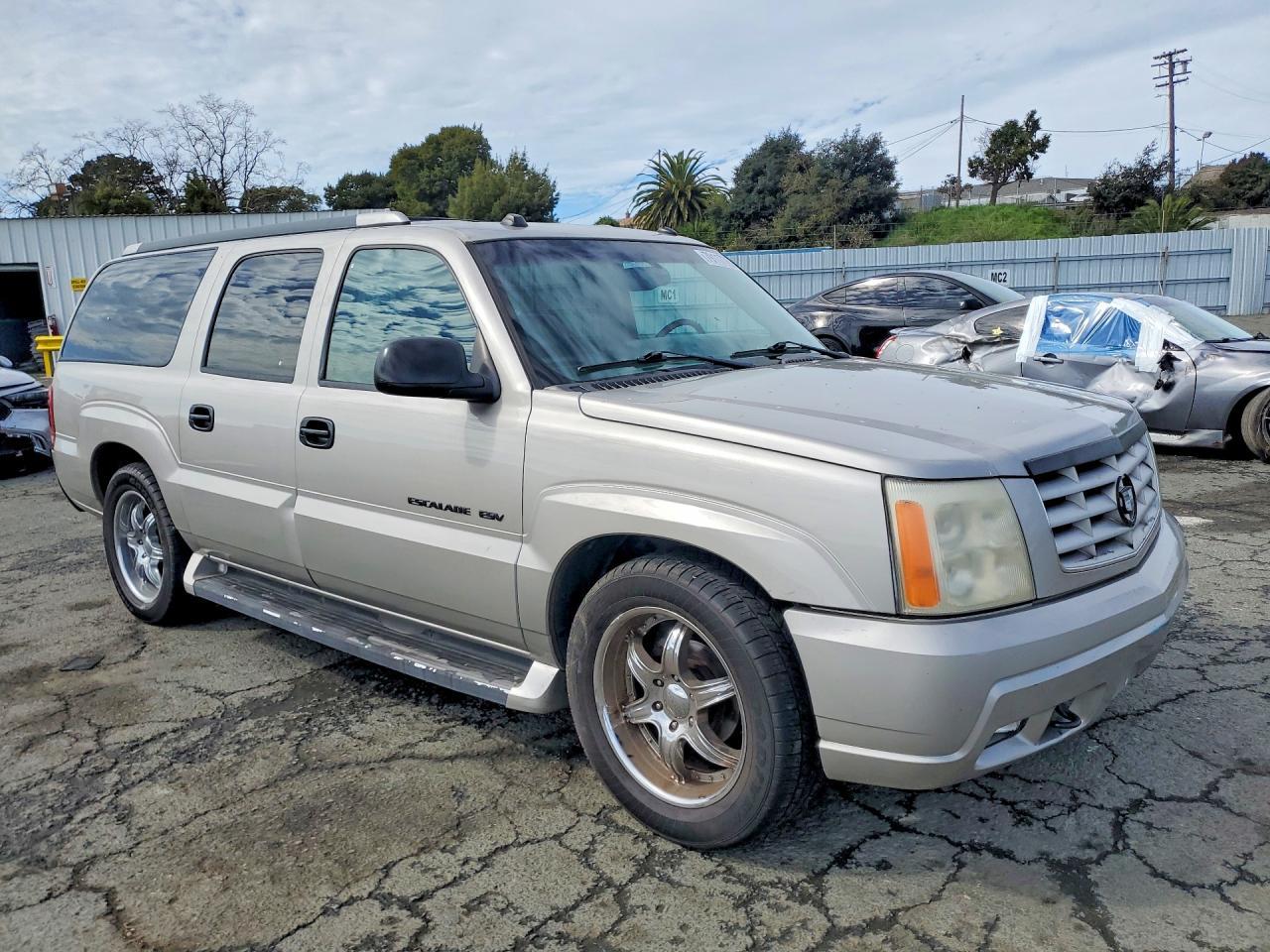 2005 CADILLAC Escalade ESV
