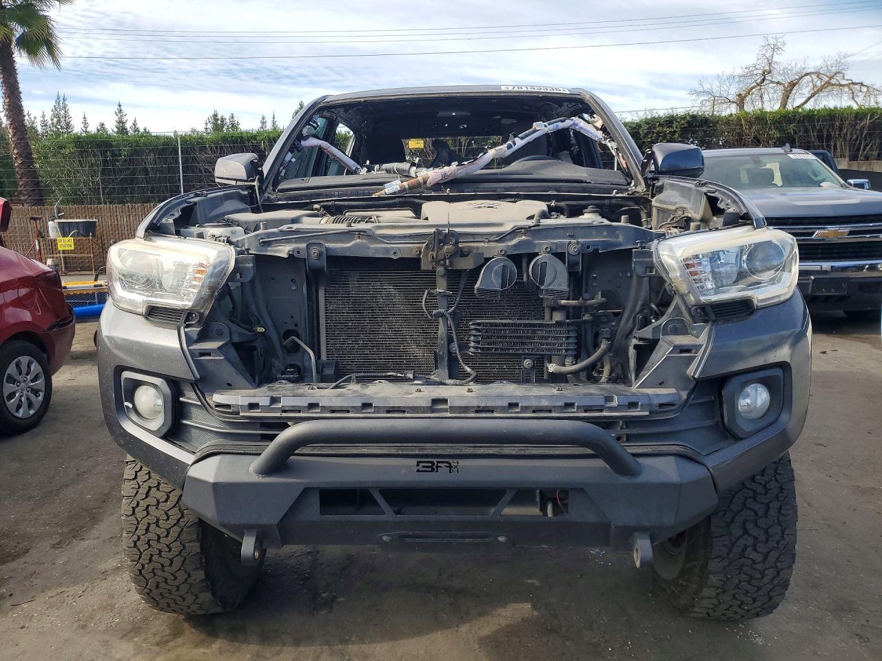 2017 TOYOTA TACOMA