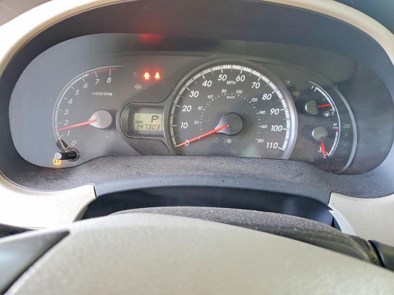 2011 TOYOTA SIENNA