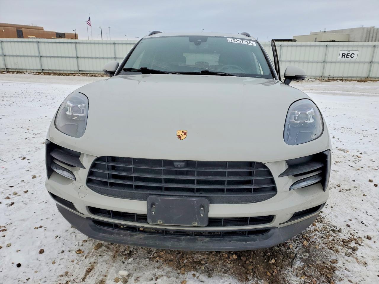 2021 PORSCHE Macan