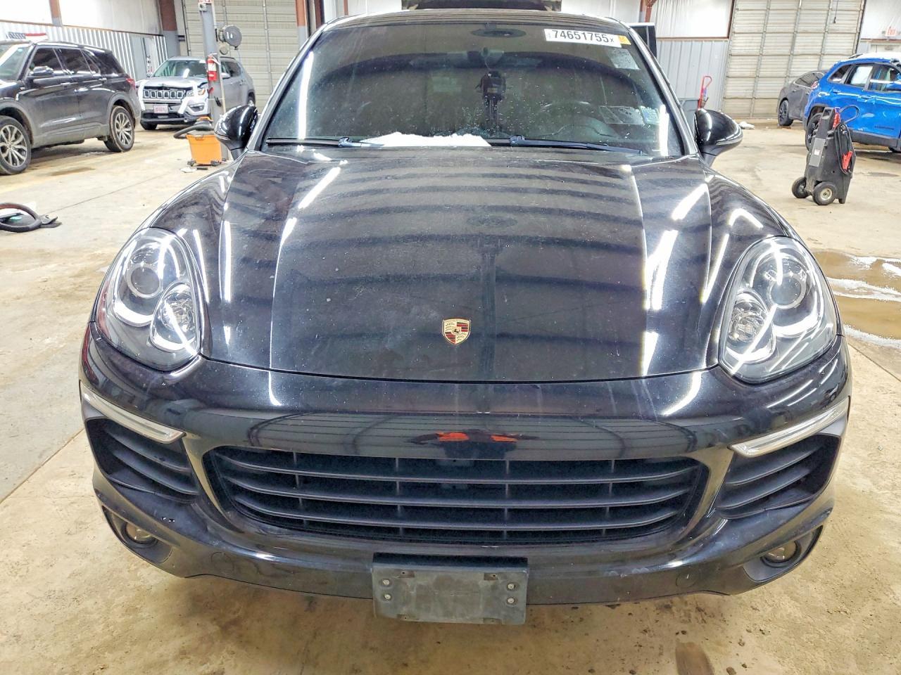 2016 PORSCHE CAYENNE