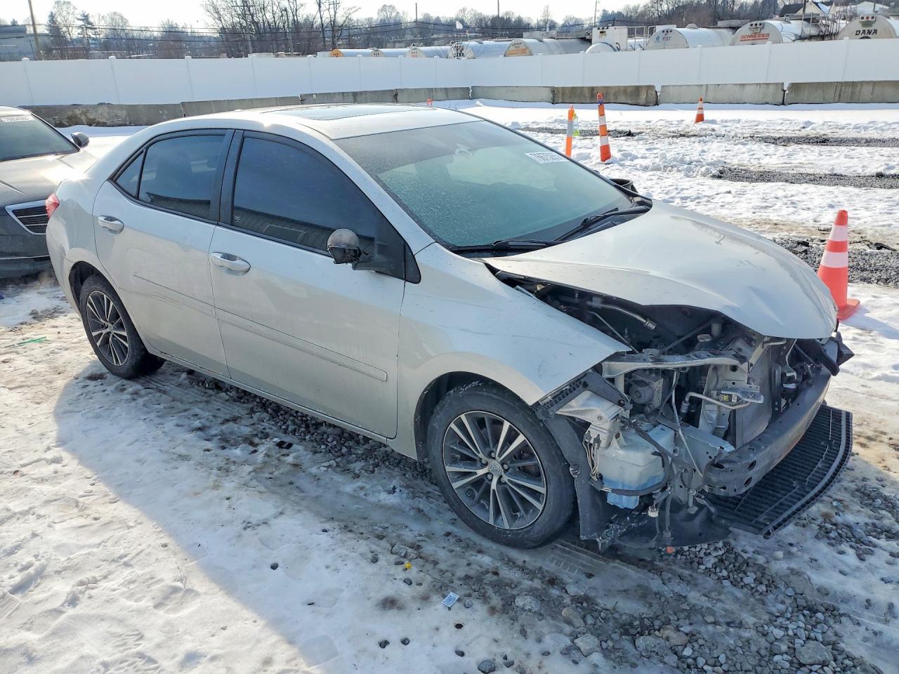 2017 TOYOTA COROLLA