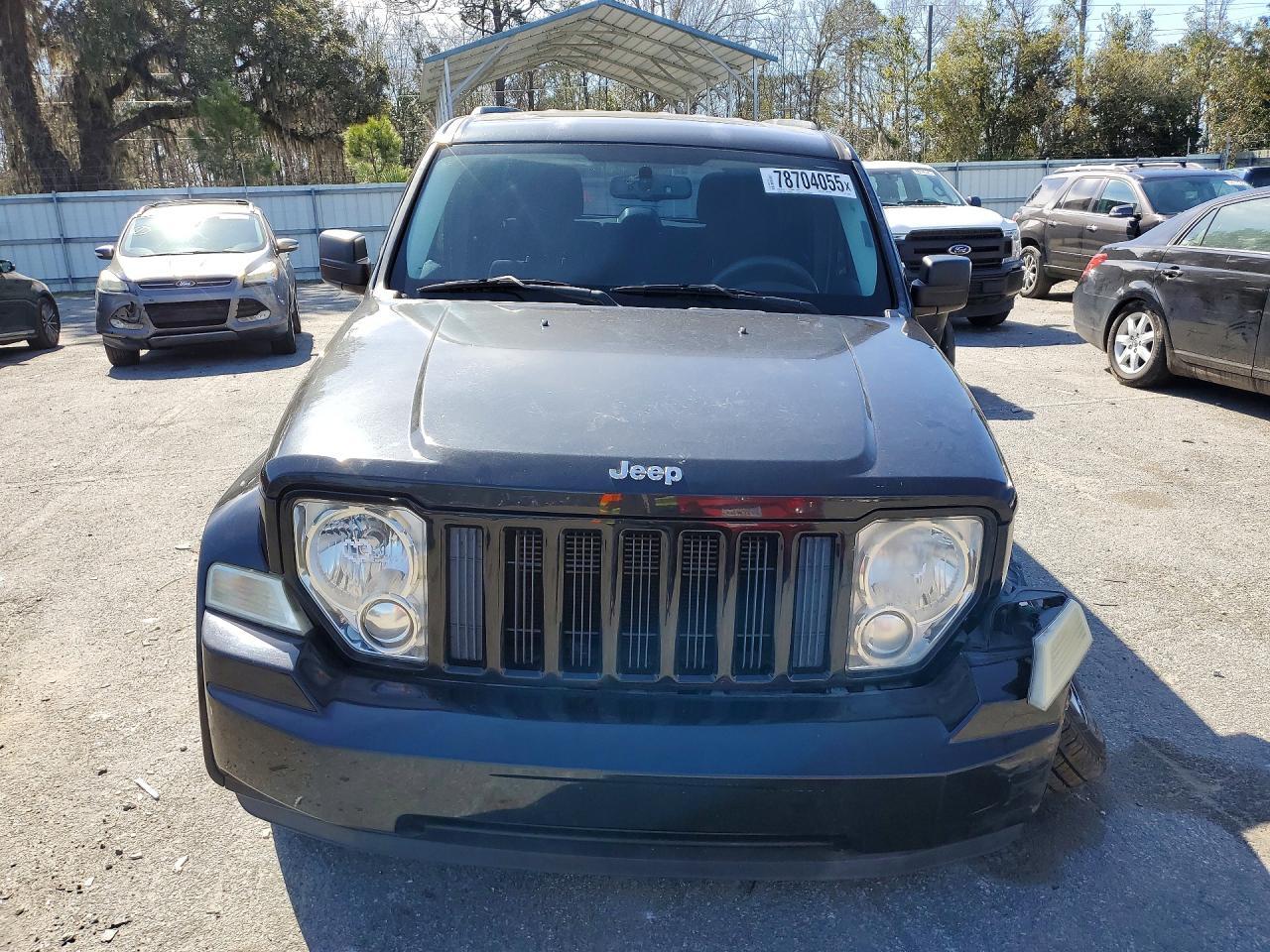 2012 JEEP Liberty