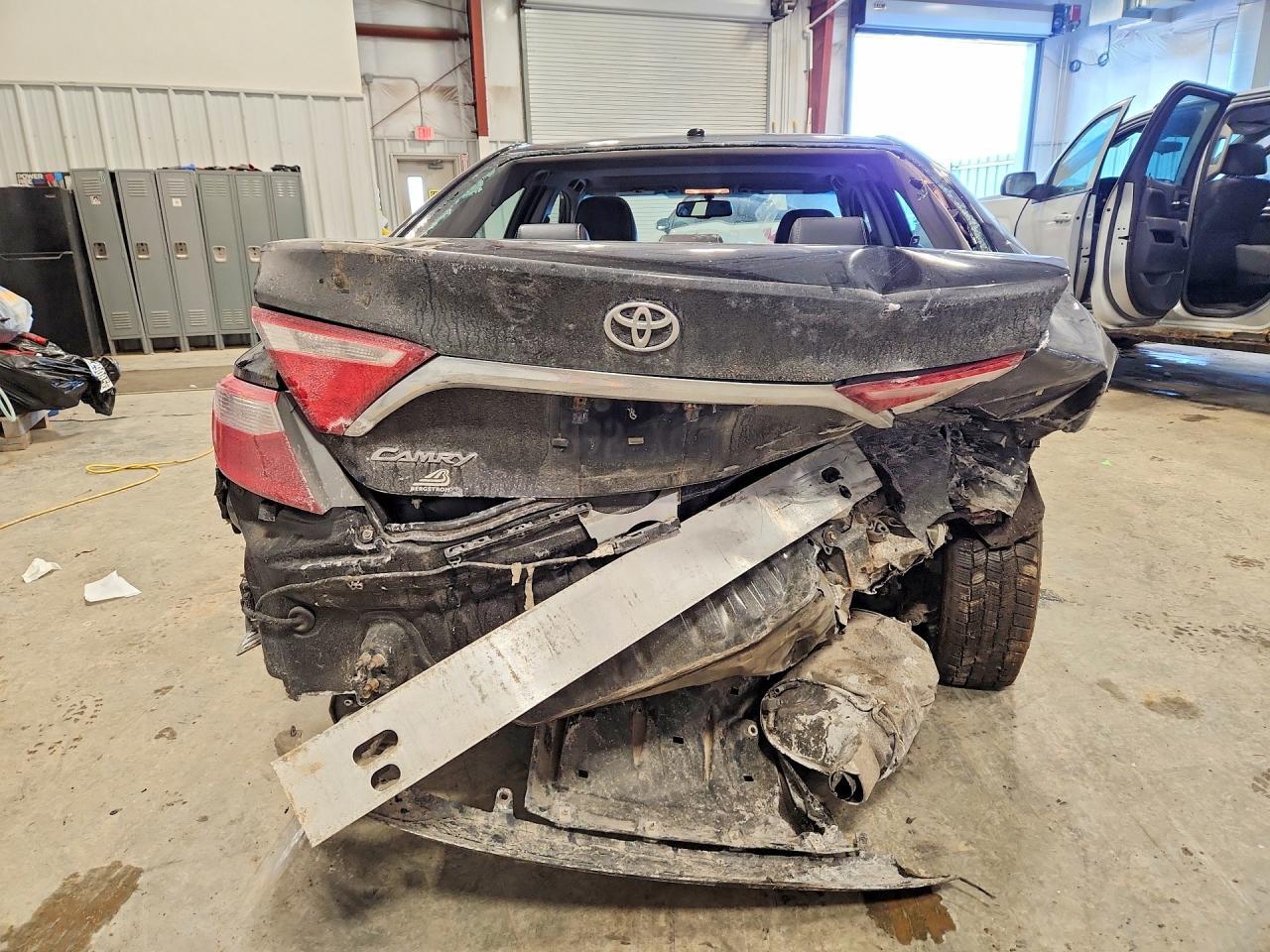 2015 TOYOTA CAMRY