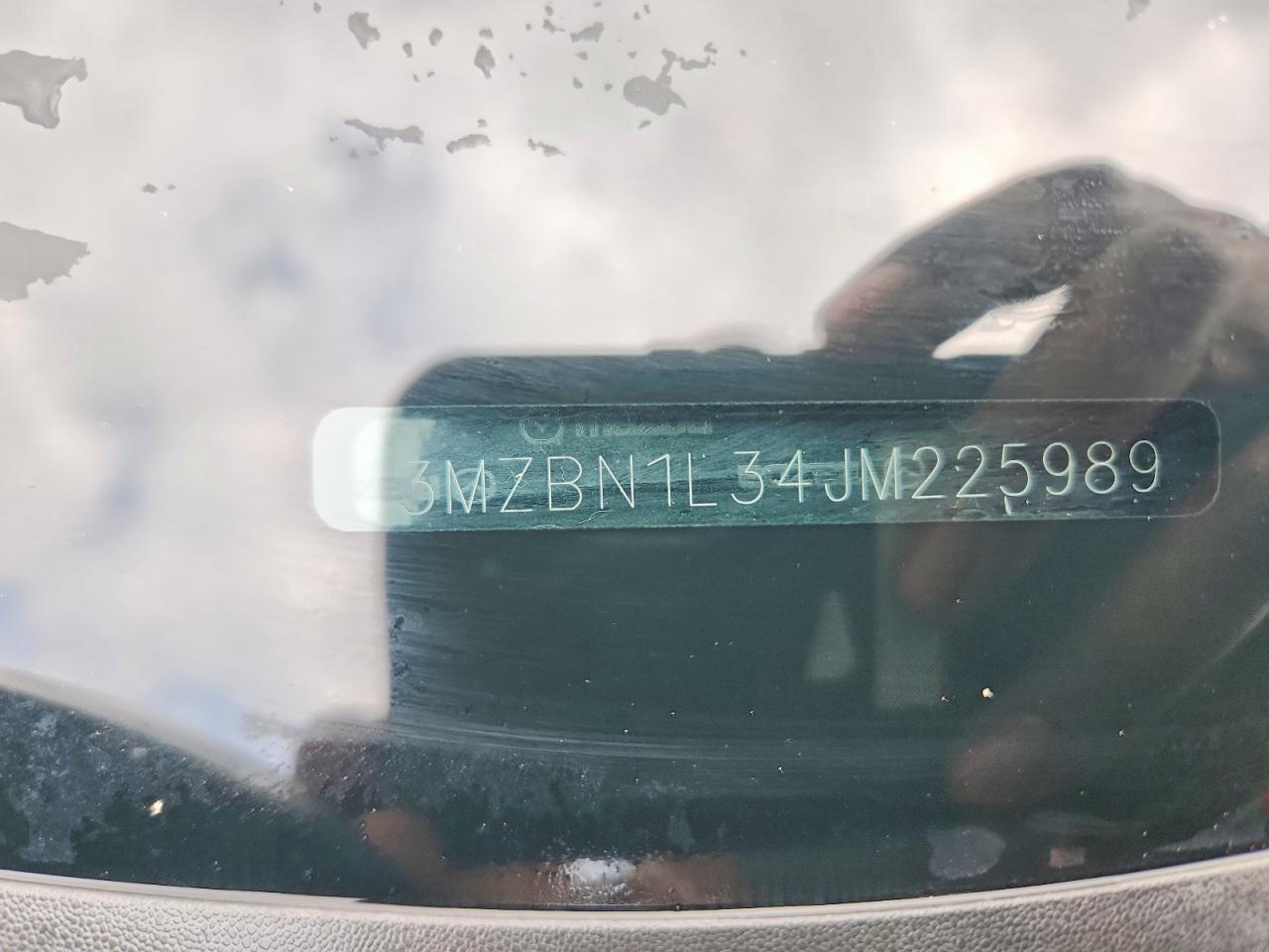 2018 MAZDA 3