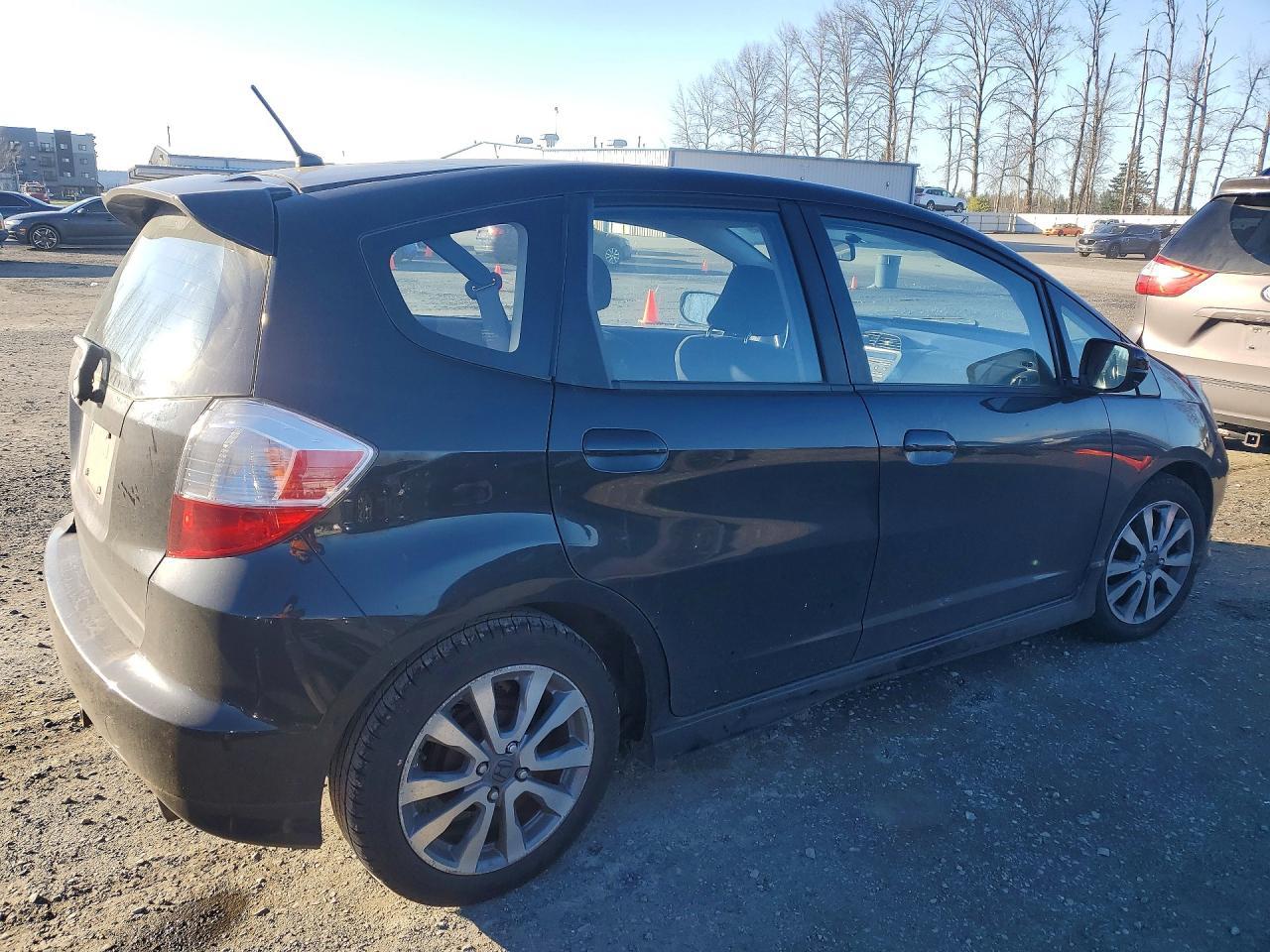 2013 HONDA FIT