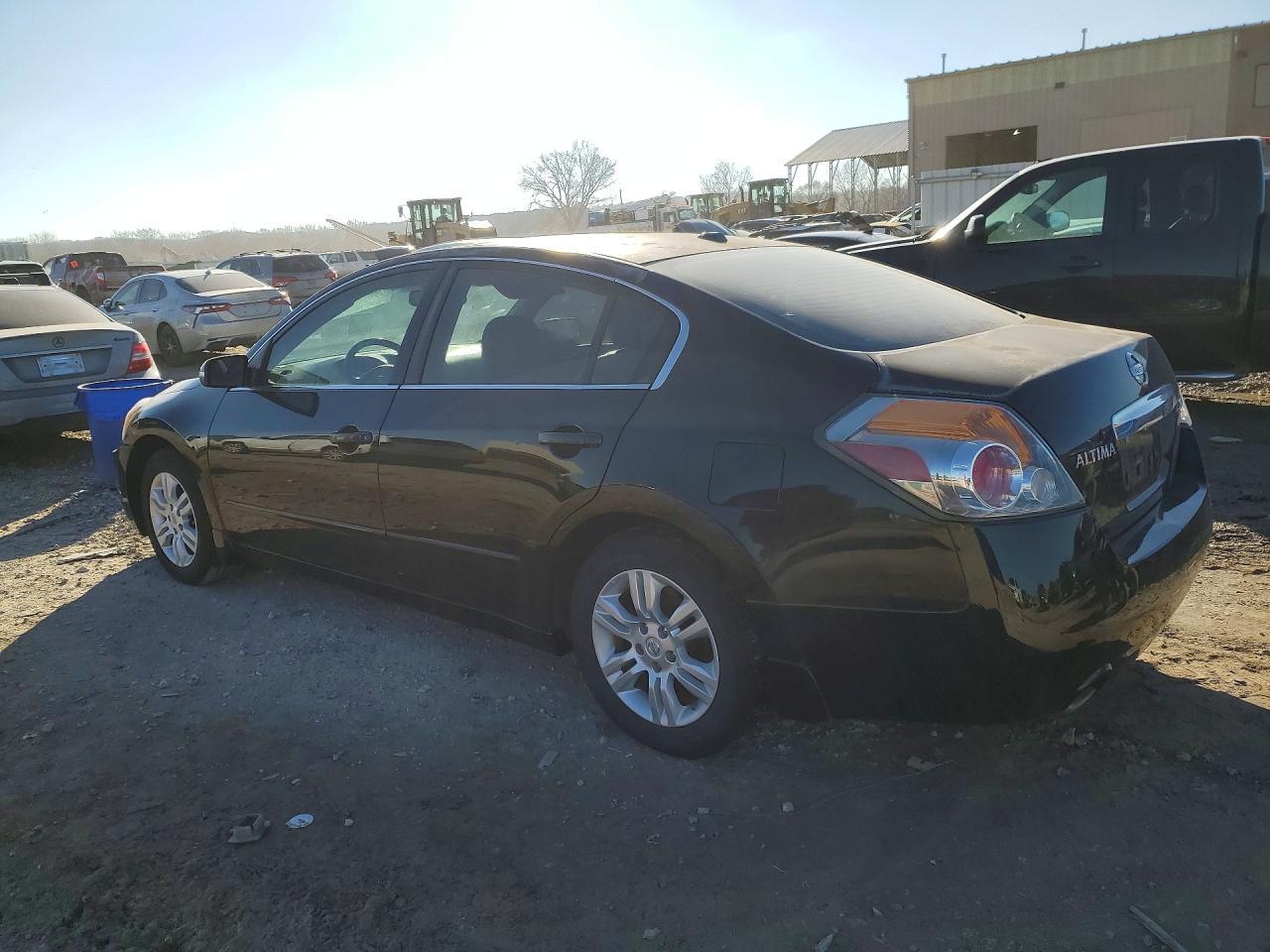 2010 NISSAN ALTIMA