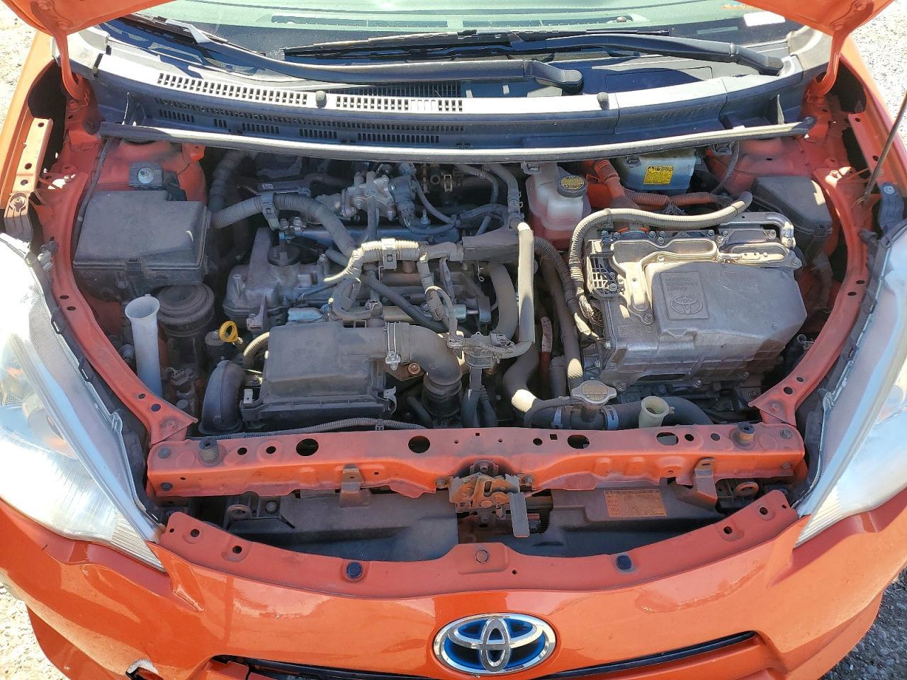 2012 TOYOTA Prius c